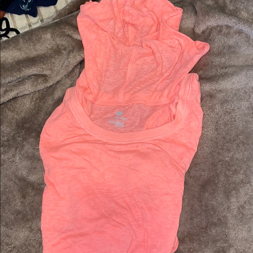 Loose fitting sweatshirt/pull over